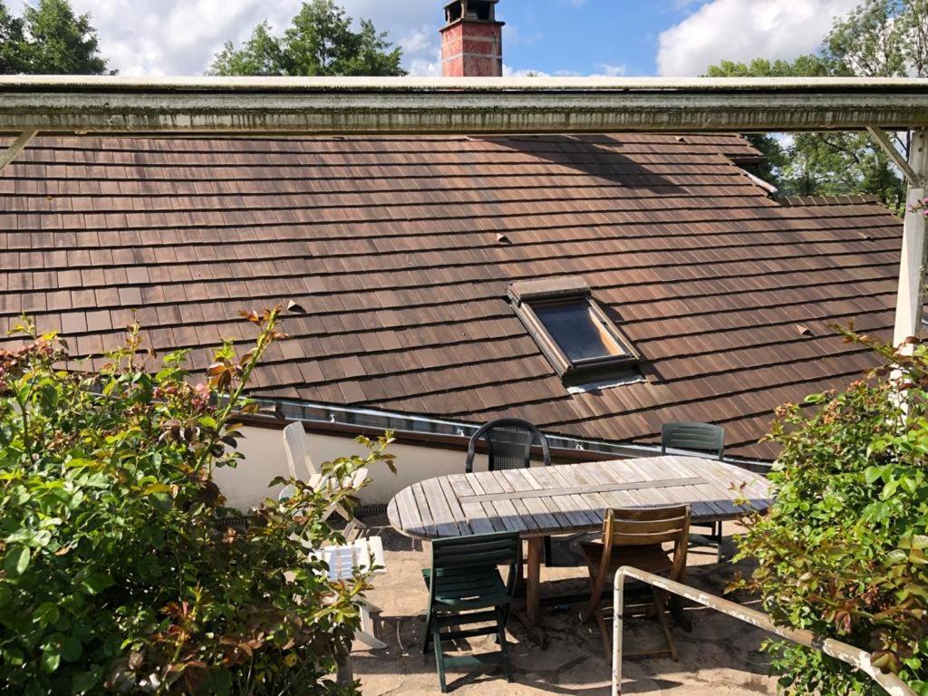 Maison/Gite Familial Dans Le Jura A 200M Du Lac Avec Piscine Privee Marigny  外观 照片
