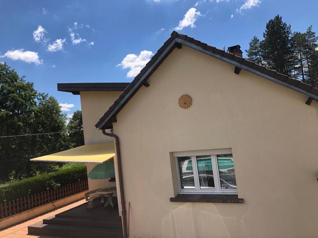 Maison/Gite Familial Dans Le Jura A 200M Du Lac Avec Piscine Privee Marigny  外观 照片