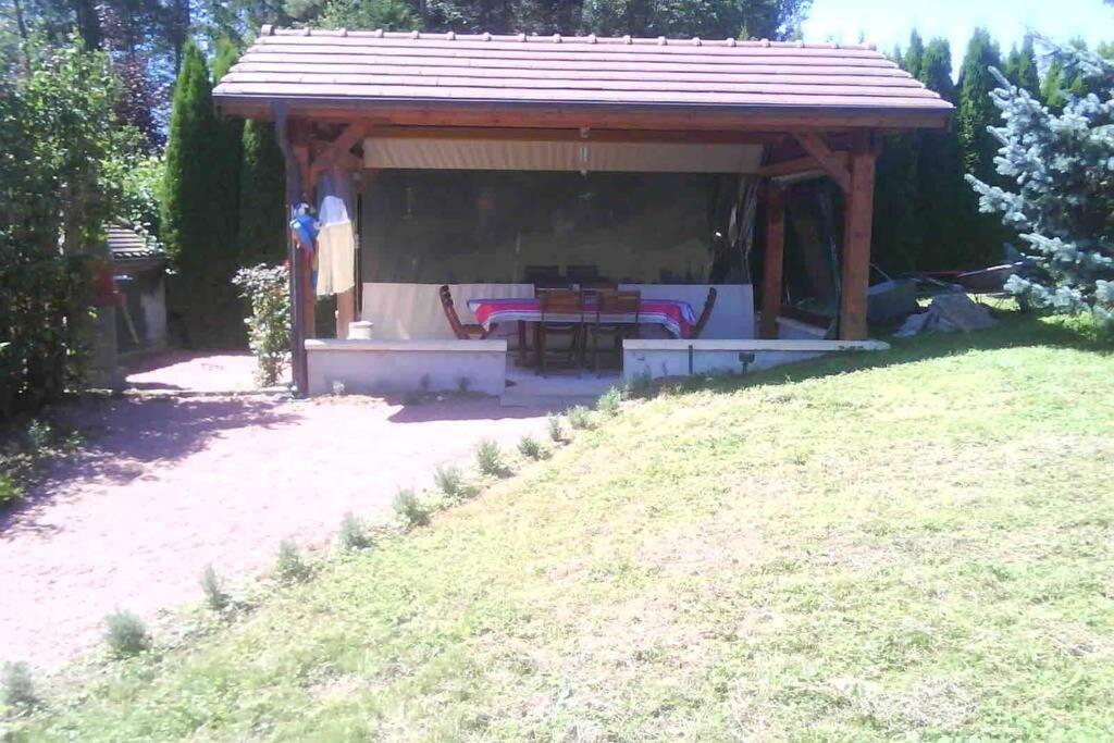Maison/Gite Familial Dans Le Jura A 200M Du Lac Avec Piscine Privee Marigny  外观 照片